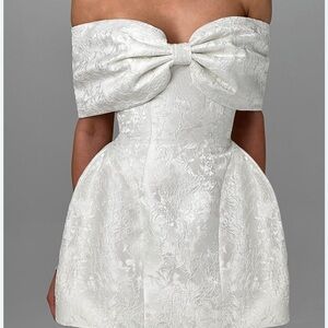 Raquel mini ivory Dress off shoulder fit with Bow Detail